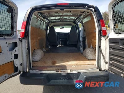 Zdjęcie 10 z 13 samochodu: 2018 CHEVROLET EXPRESS 2500 CARGO DELIVERY VAN VIN:1GCWGAFP4J1344555 - miniatura