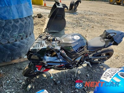 Trzecie zdjęcie samochodu z tyłu: 2024 BMW S 1000 RR VIN:WB10E6309P6J54021 - miniatura