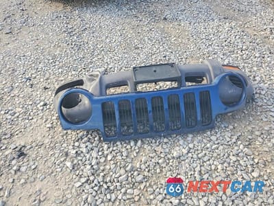 Zdjęcie 13 z 14 samochodu: 2004 JEEP LIBERTY SPORT VIN:1J4GL48K24W192747 - miniatura