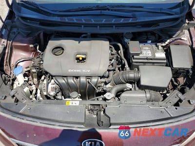 Zdjęcie 11 z 12 samochodu: 2018 KIA FORTE LX VIN:3KPFK4A7XJE222707 - miniatura