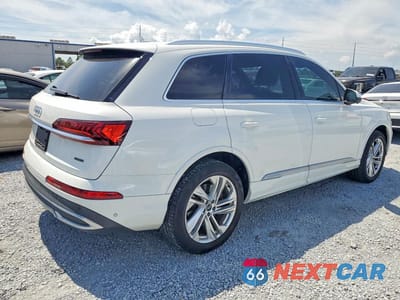 Trzecie zdjęcie samochodu z tyłu: 2021 AUDI Q7 PREMIUM PLUS VIN:WA1LJAF77MD023708 - miniatura