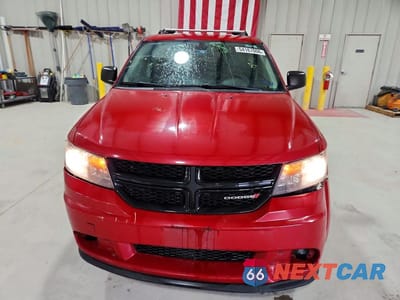 Piąte zdjęcie samochodu w środku: 2018 DODGE JOURNEY SE VIN:3C4PDCAB0JT536357 - miniatura