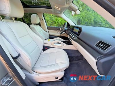 Piąte zdjęcie samochodu w środku: 2020 MERCEDES-BENZ GLE 350 4MATIC VIN:4JGFB4KE1LA069777 - miniatura
