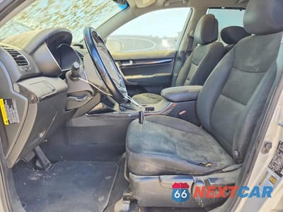 Zdjęcie 7 z 12 samochodu: 2015 KIA SORENTO LX VIN:5XYKT4A68FG640731 - miniatura
