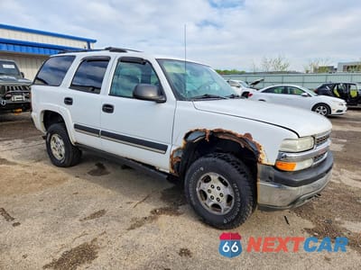 Czwarte zdjęcie samochodu z boku: 2004 CHEVROLET TAHOE K1500 VIN:1GNEK13T54J235058 - miniatura