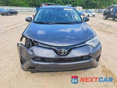 Piąte zdjęcie samochodu w środku: 2018 TOYOTA RAV4 LE VIN:2T3ZFREVXJW494640 - miniatura