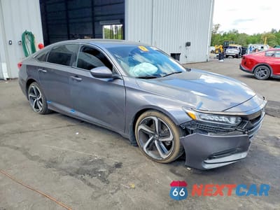 Czwarte zdjęcie samochodu z boku: 2018 HONDA ACCORD SPORT VIN:1HGCV1F34JA063699 - miniatura