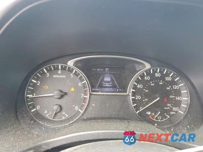 Zdjęcie 9 z 12 samochodu: 2017 NISSAN PATHFINDER SL VIN:5N1DR2MM6HC618090 - miniatura