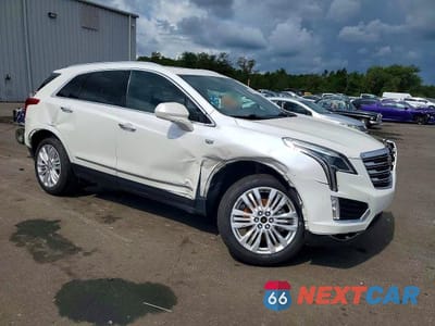 Czwarte zdjęcie samochodu z boku: 2019 CADILLAC XT5 PREMIUM LUXURY VIN:1GYKNERS7KZ289589 - miniatura