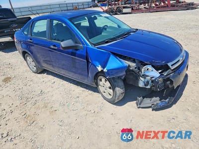 Czwarte zdjęcie samochodu z boku: 2008 FORD FOCUS S VIN:1FAHP34N38W137079 - miniatura