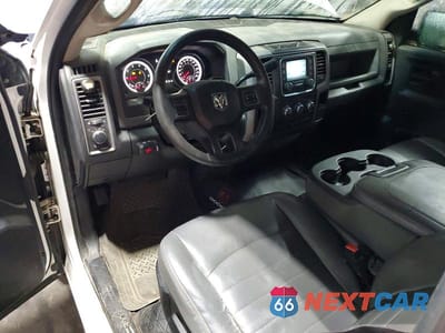 Zdjęcie 8 z 12 samochodu: 2014 RAM 1500 ST VIN:3C6JR6DT7EG333579 - miniatura