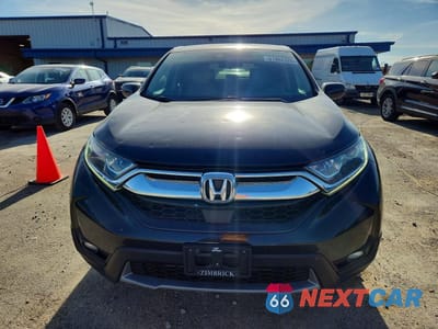 Piąte zdjęcie samochodu w środku: 2018 HONDA CR-V EX VIN:5J6RW2H5XJL035799 - miniatura
