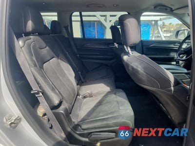 Zdjęcie 11 z 13 samochodu: 2023 JEEP GRAND CHEROKEE VIN:1C4RJKAG6P8805119 - miniatura