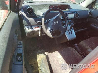 Zdjęcie 8 z 12 samochodu: 2009 TOYOTA SCION VIN:JTLKE50E291096664 - miniatura