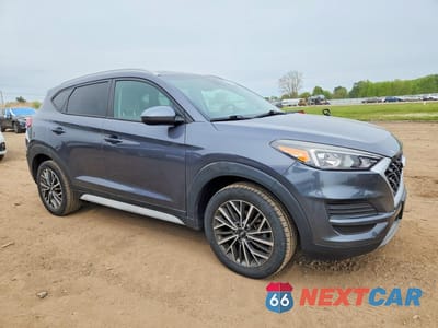 Czwarte zdjęcie samochodu z boku: 2019 HYUNDAI TUCSON SEL VIN:KM8J33AL3KU897408 - miniatura