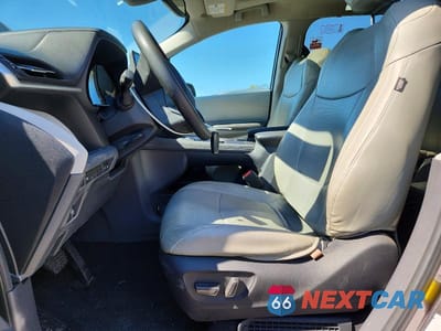 Zdjęcie 7 z 13 samochodu: 2023 TOYOTA SIENNA LE VIN:5TDBRKECXPS175067 - miniatura