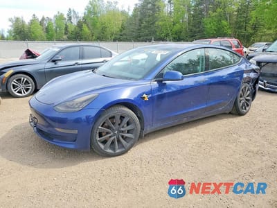 2018 TESLA MODEL 3 5YJ3E1EA5JF095826 - główne zdjęcie licytacji z USA - miniatura
