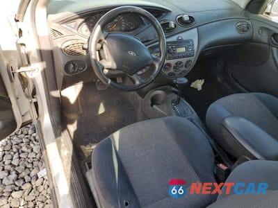 Zdjęcie 8 z 12 samochodu: 2001 FORD FOCUS ZX3 VIN:3FAFP313X1R139804 - miniatura