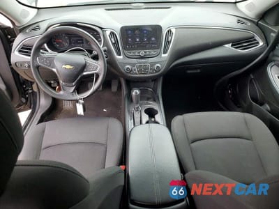 Zdjęcie 8 z 12 samochodu: 2020 CHEVROLET MALIBU LT VIN:1G1ZD5ST6LF125644 - miniatura