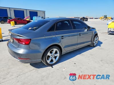 Trzecie zdjęcie samochodu z tyłu: 2017 AUDI A3 PREMIUM VIN:WAUAUGFF1H1041978 - miniatura