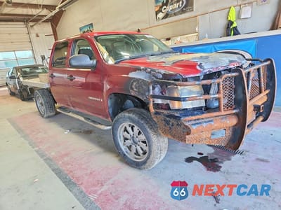 Czwarte zdjęcie samochodu z boku: 2010 GMC SIERRA K2500 SLE VIN:1GT4K0B68AF132743 - miniatura