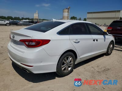 Trzecie zdjęcie samochodu z tyłu: 2017 HYUNDAI SONATA SE VIN:5NPE24AF1HH514271 - miniatura