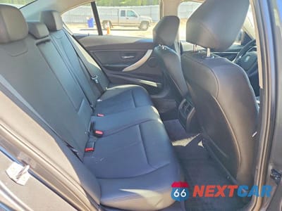 Zdjęcie 10 z 12 samochodu: 2017 BMW 320 XI VIN:WBA8E5G3XHNU45178 - miniatura