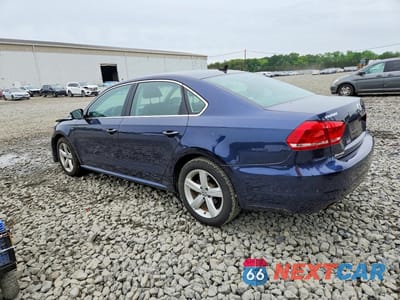 Drugie zdjęcie samochodu z przodu: 2015 VOLKSWAGEN PASSAT S VIN:1VWAT7A36FC101769 - miniatura