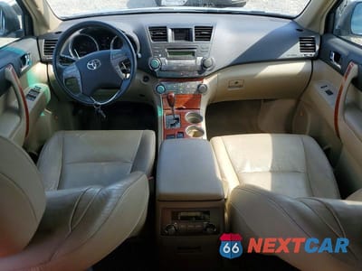 Zdjęcie 8 z 13 samochodu: 2008 TOYOTA HIGHLANDER LIMITED VIN:JTEDS42A582008812 - miniatura