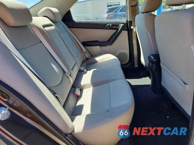 Zdjęcie 10 z 12 samochodu: 2010 KIA FORTE EX VIN:KNAFU4A29A5847834 - miniatura