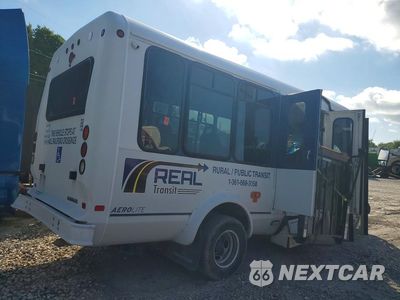 Trzecie zdjęcie samochodu z tyłu: 2021 FORD E-350 SHUTTLE BUS VIN:1FDEE3FN7MDC17566 - miniatura