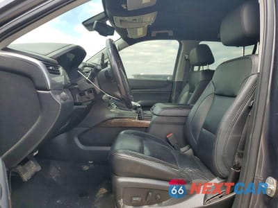Zdjęcie 7 z 13 samochodu: 2020 CHEVROLET SUBURBAN C1500 LT VIN:1GNSCHKCXLR151506 - miniatura
