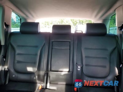 Zdjęcie 10 z 13 samochodu: 2011 VOLKSWAGEN TOUAREG V6 VIN:WVGFF9BP2BD003223 - miniatura