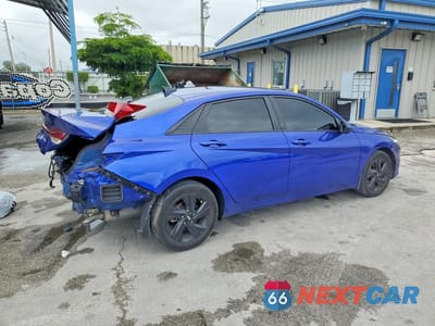 Trzecie zdjęcie samochodu z tyłu: 2023 HYUNDAI ELANTRA SEL VIN:KMHLM4AG2PU424024 - miniatura