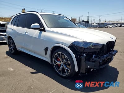 Czwarte zdjęcie samochodu z boku: 2026 BMW X5 XDRIVE50E VIN:5UX43EU03T9317351 - miniatura