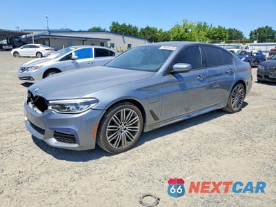 2019 BMW 530E WBAJA9C58KB399130 - główne zdjęcie licytacji z USA - miniatura