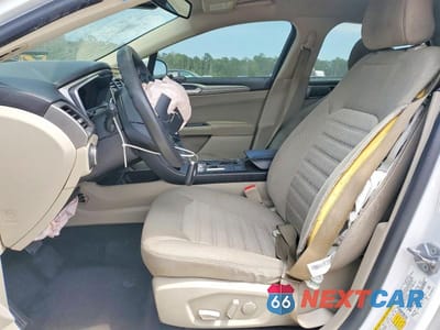 Zdjęcie 7 z 13 samochodu: 2019 FORD FUSION SE VIN:3FA6P0LU3KR220875 - miniatura