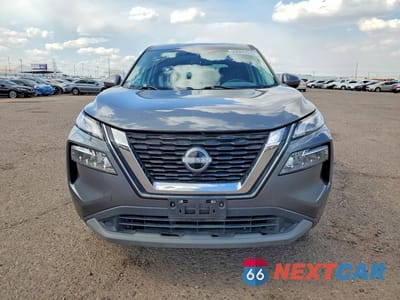Piąte zdjęcie samochodu w środku: 2023 NISSAN ROGUE SV VIN:5N1BT3BA9PC846140 - miniatura
