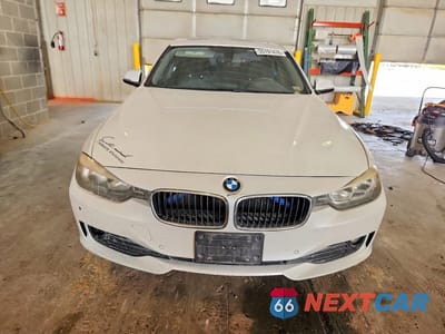 Piąte zdjęcie samochodu w środku: 2015 BMW 320 I XDRIVE VIN:WBA3C3G57FNS74909 - miniatura