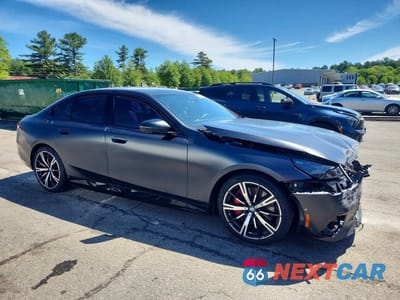 Czwarte zdjęcie samochodu z boku: 2026 BMW 550 XE VIN:WBA13FK09TCV38532 - miniatura