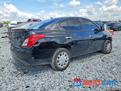 Trzecie zdjęcie samochodu z tyłu: 2014 NISSAN VERSA 1.6 S VIN:3N1CN7AP9EL832467 - miniatura