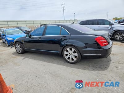 Drugie zdjęcie samochodu z przodu: 2012 MERCEDES-BENZ S 550 VIN:WDDNG7DB5CA465111 - miniatura