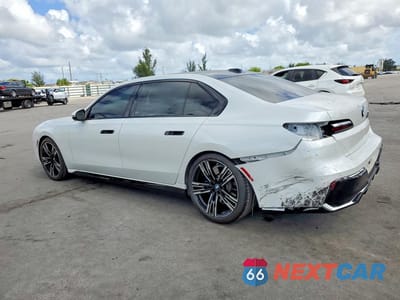 Drugie zdjęcie samochodu z przodu: 2024 BMW 740 I VIN:WBA23EH02RCS46008 - miniatura