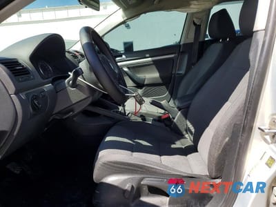 Zdjęcie 7 z 12 samochodu: 2010 VOLKSWAGEN JETTA S VIN:3VWJX7AJ6AM024993 - miniatura
