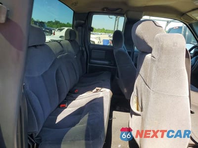 Zdjęcie 10 z 12 samochodu: 2001 GMC NEW SIERRA C1500 VIN:2GTEC19V711123673 - miniatura