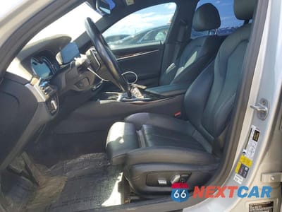Zdjęcie 7 z 12 samochodu: 2019 BMW 530E VIN:WBAJA9C57KB254371 - miniatura