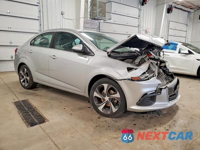 Czwarte zdjęcie samochodu z boku: 2020 CHEVROLET SONIC PREMIER VIN:1G1JF5SBXL4117492 - miniatura