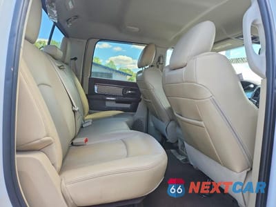 Zdjęcie 10 z 12 samochodu: 2017 RAM 2500 LARAMIE VIN:3C6TR5FJXHG555178 - miniatura