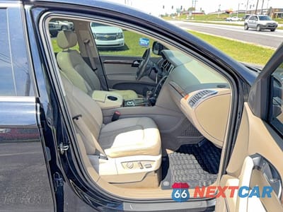 Piąte zdjęcie samochodu w środku: 2014 AUDI Q7 PREMIUM PLUS VIN:WA1LMAFE9ED019943 - miniatura