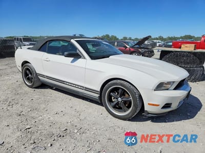 Czwarte zdjęcie samochodu z boku: 2010 FORD MUSTANG VIN:1ZVBP8EN8A5121853 - miniatura
